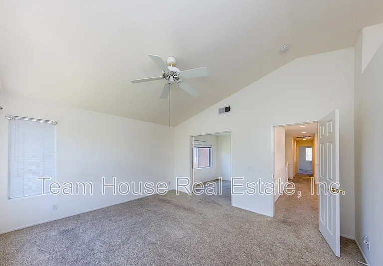 25620 Wordsworth Ln — Photo 15