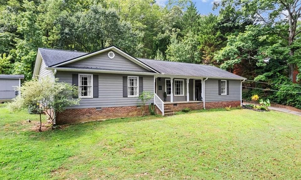1st image of 62 Ramblewood Dr SE