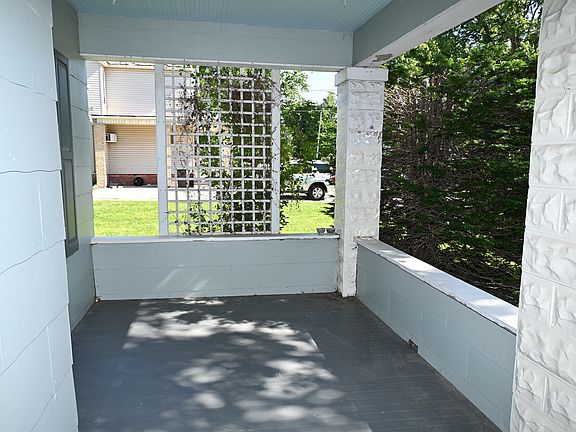 4th image of 407 N Franklin St