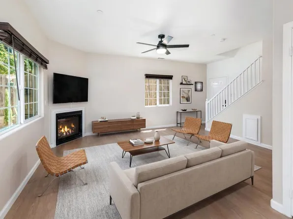 477 Calle Elegante, Vista, CA 92083