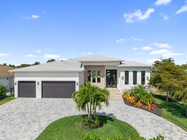 1021 Lucerne Pkwy, Cape Coral, FL 33904