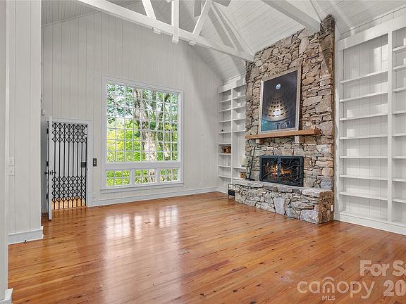 5th image of 1957 Cold Mountain Rd