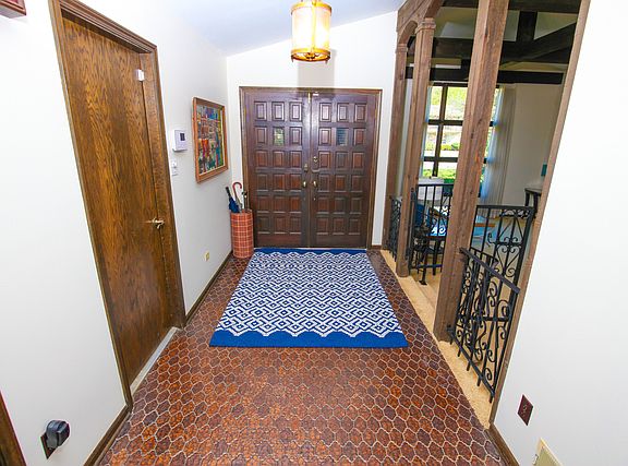 3rd image of 20900 Sparta Ln