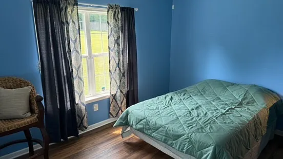 1 bed, 370 sqft, $1,200 — Photo 4