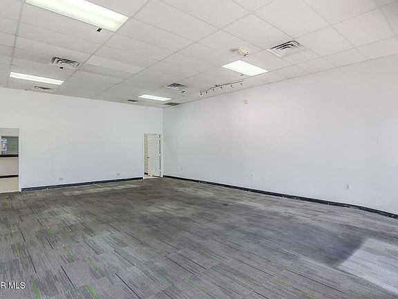 4th image of 600 S Santa Fe St #D