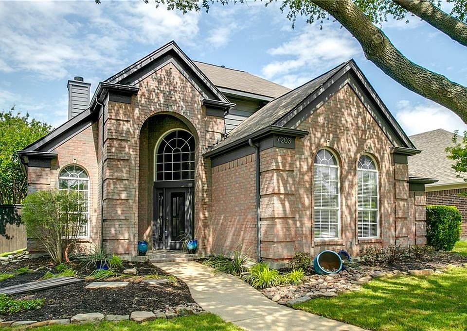 1st image of 7203 Chateau Dr