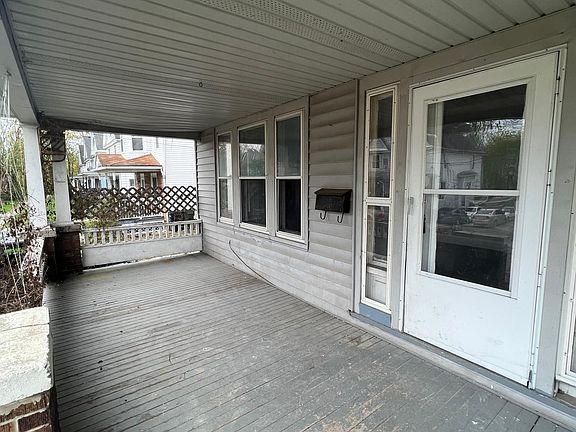2nd image of 102 Kaiser Ct #2