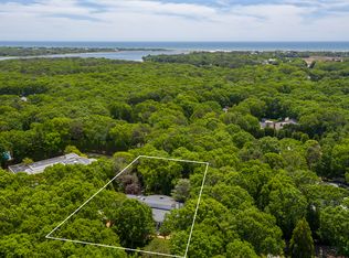 16 Glen Oak Ct, Wainscott, NY 11975