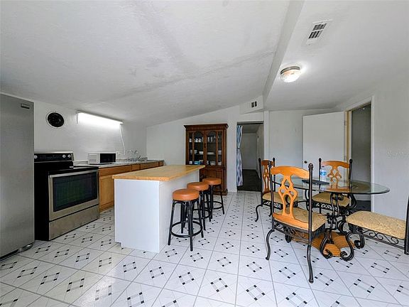 5th image of 1142 Doc Coil Rd