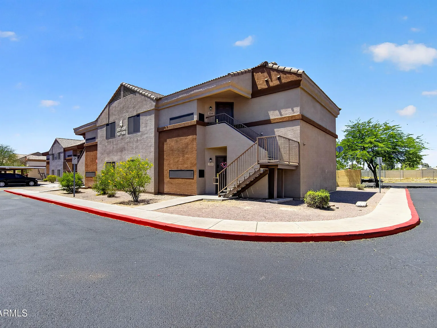 3 bed, 2.0 bath, 1174 sqft, $1,595 — Photo 2