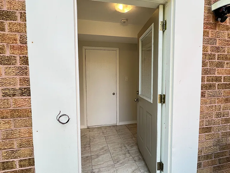 30 Porritt St #1 — Photo 3