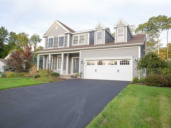 3rd image of 19 Quince Ct