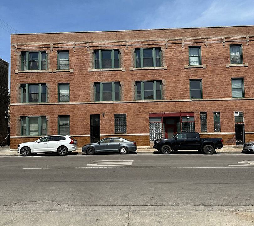 1st image of 1000 N California Ave APT 2