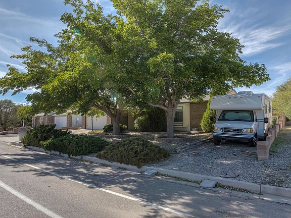 Sandia Vista Rd NE-2