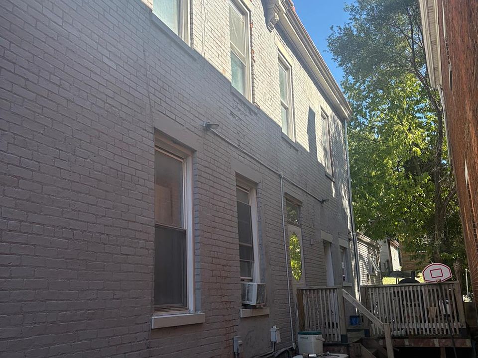 2nd image of 4342 Vine St