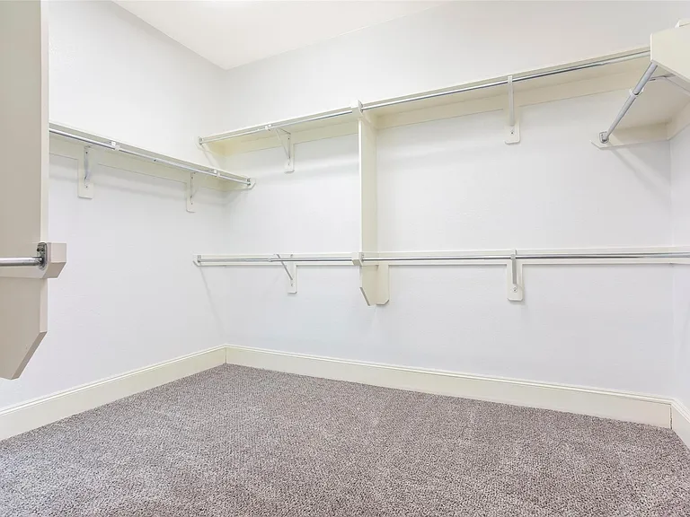 29110 Davenport Dr — Photo 16