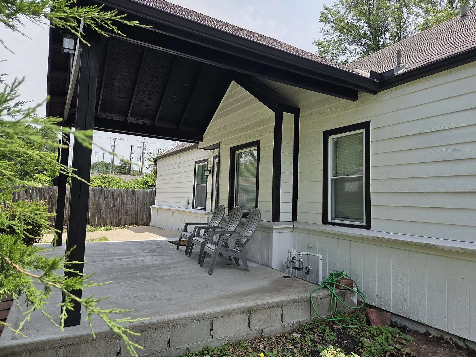 5 bed, 2.0 bath, $2,800 — Photo 4
