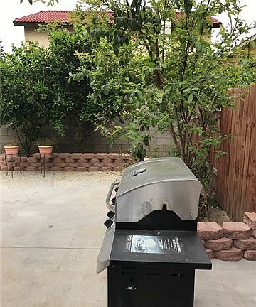 4th image of 14472 Oak Knoll Ct