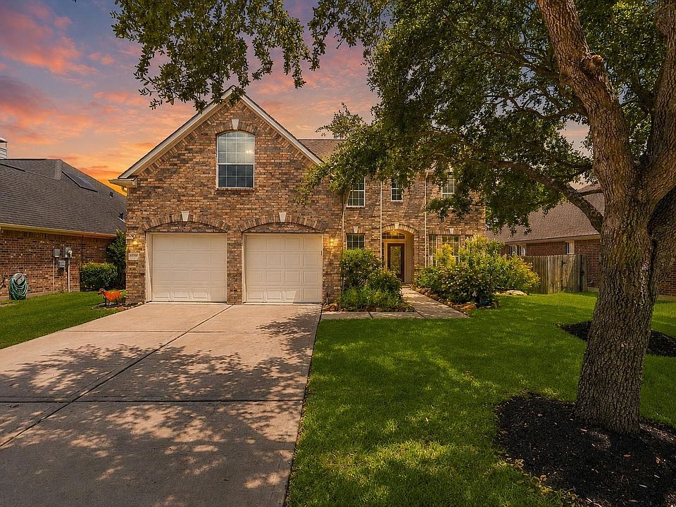 1st image of 28250 Daystrom Ln