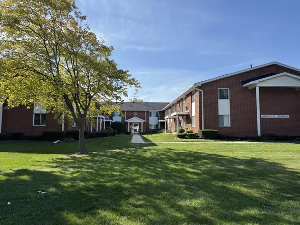 6151 West Howard AVENUE #32, Greenfield, WI 53220