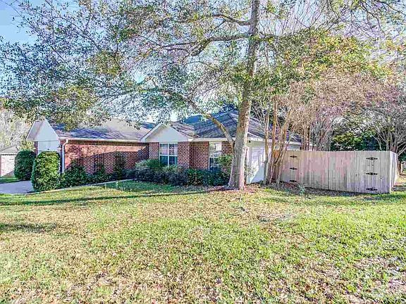 2nd image of 9800 Crestmont Cir