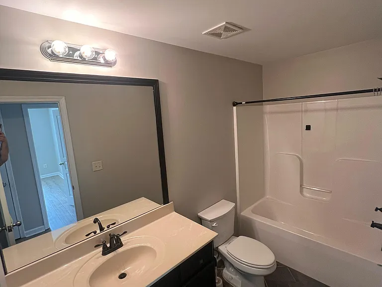 740 Middleton Pl — Photo 10