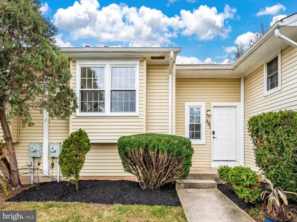 321 Charles St, Rockville, MD 20850