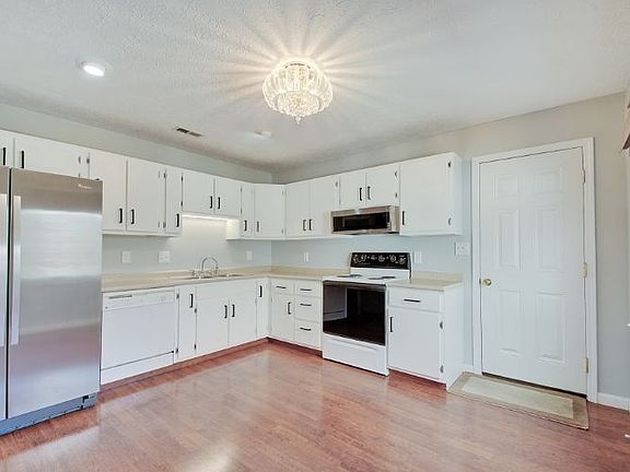 4th image of 542 Cielo Vista Dr
