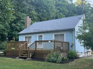 5531 Overton Rd, Burbank, OH 44214