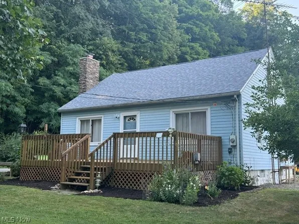 5531 Overton Rd, Burbank, OH 44214