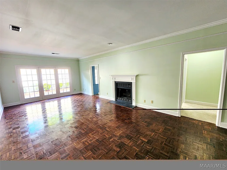 2067 Hazel Hedge Ln — Photo 3