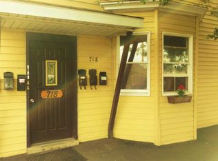 718 East St APT 2, Rensselaer, NY 12144