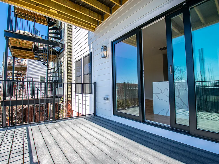 275 Webster St #3 — Photo 10