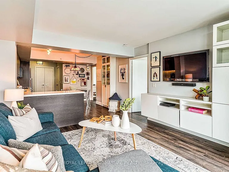 565 Wilson Ave #1209W — Photo 1