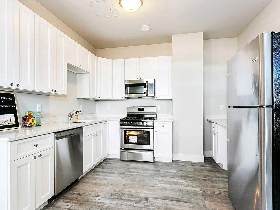 1st image of 70 Ashburton Ave #92zggmx7y