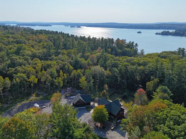 61 Cobbossee Lane, Manchester, ME 04351