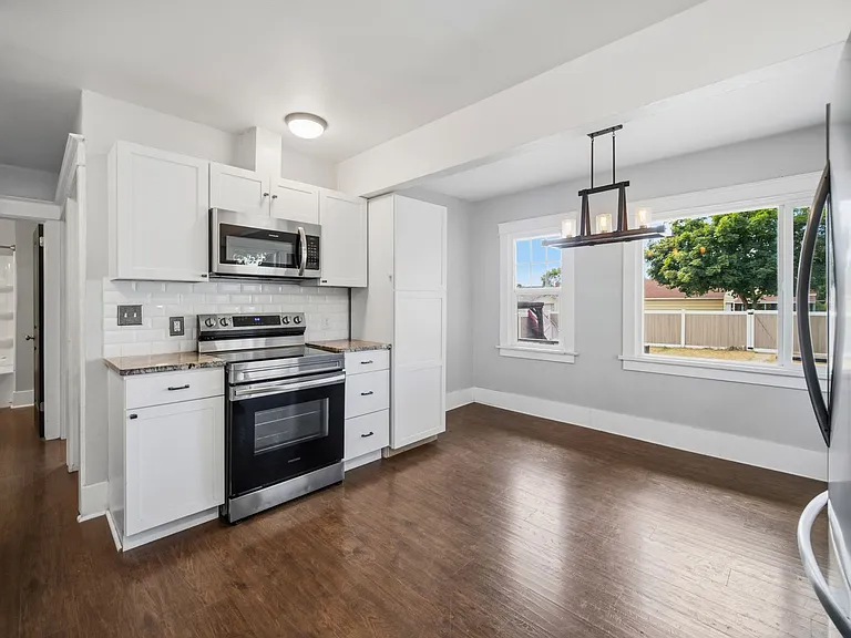 2527 W Liberty Ave — Photo 8