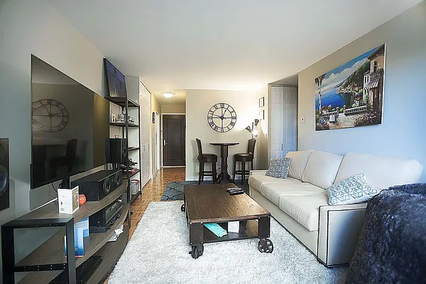 Rented by LG Fairmont Group | media 23