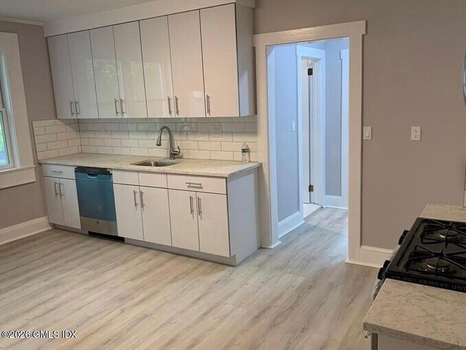 1st image of 113 S Water St APT 4