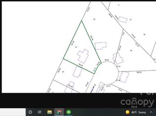 1335 Ripken Dr #24, Hickory, NC 28602