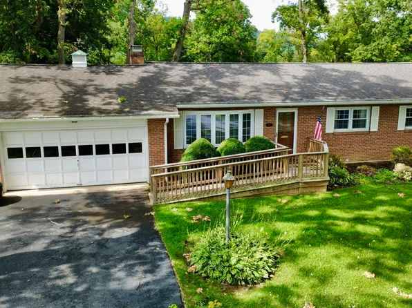915 Woodland Dr, Bellefonte, PA 16823