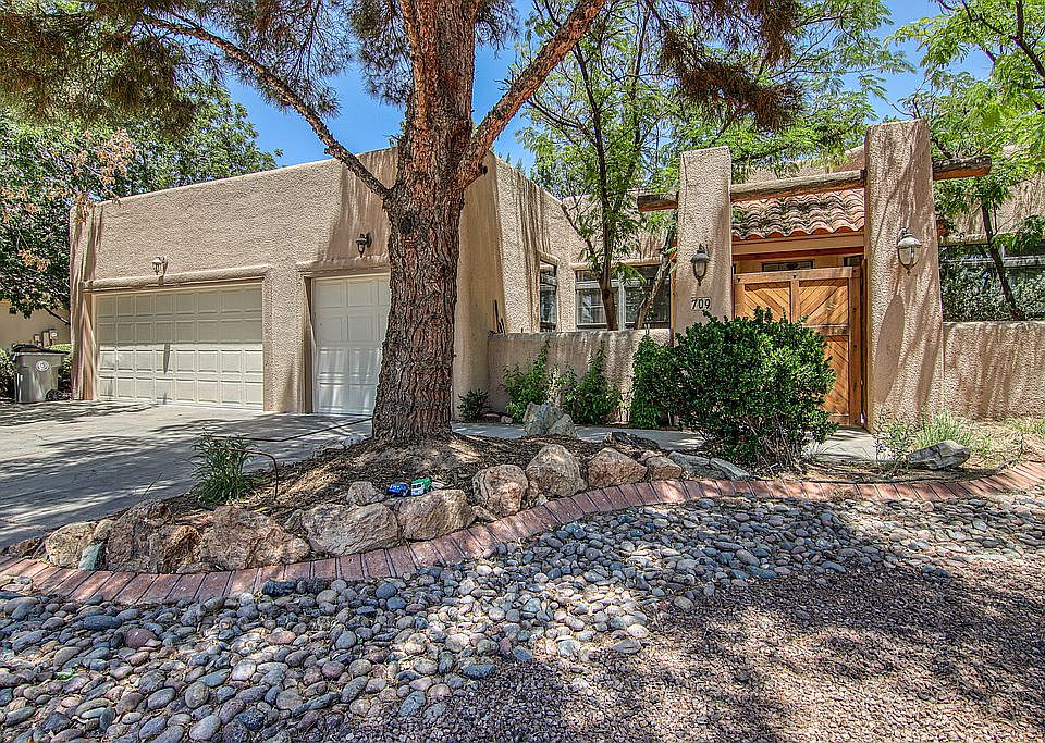 1st image of 709 Villa Antigua Ct