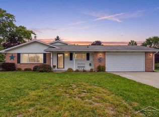 538 Venice Ct, Bay City, MI 48708
