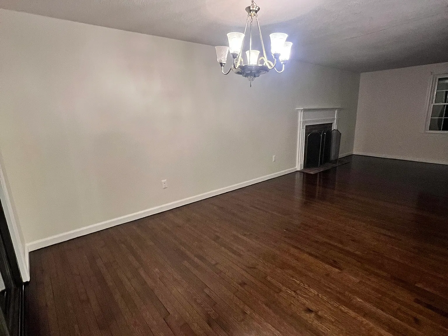 3 bed, 3.0 bath, 2805 sqft, $3,300 — Photo 3