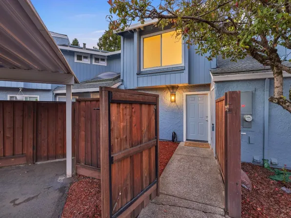 700 Racquet Club Circle, Rohnert Park, CA 94928