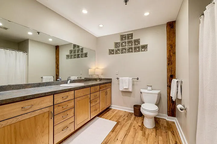418 N 3rd St #450 — Photo 13