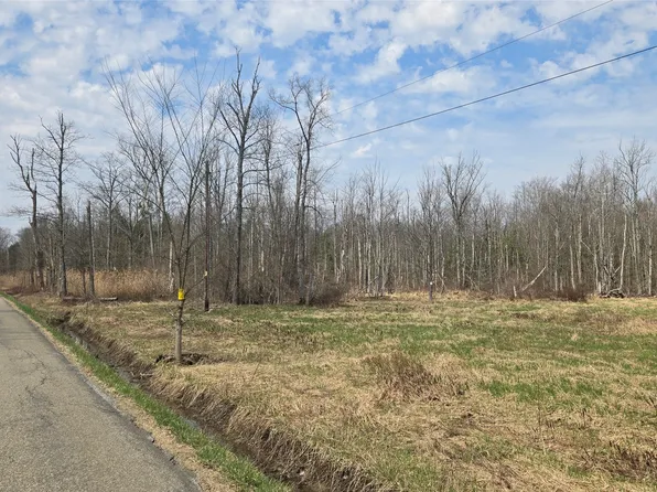 W Stancliff Rd, Girard, PA 16417