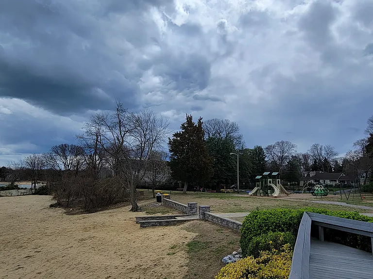 1147 Skyway Dr — Photo 19