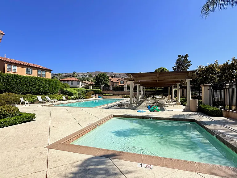 19921 Calabria Ct — Photo 30