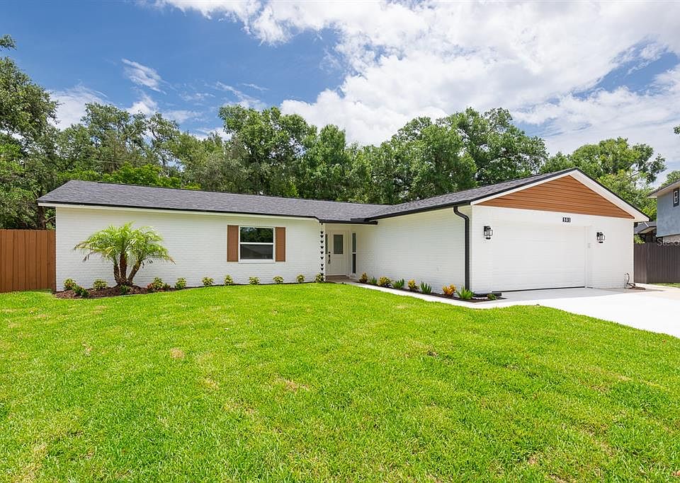 1st image of 501 Hillpine Way